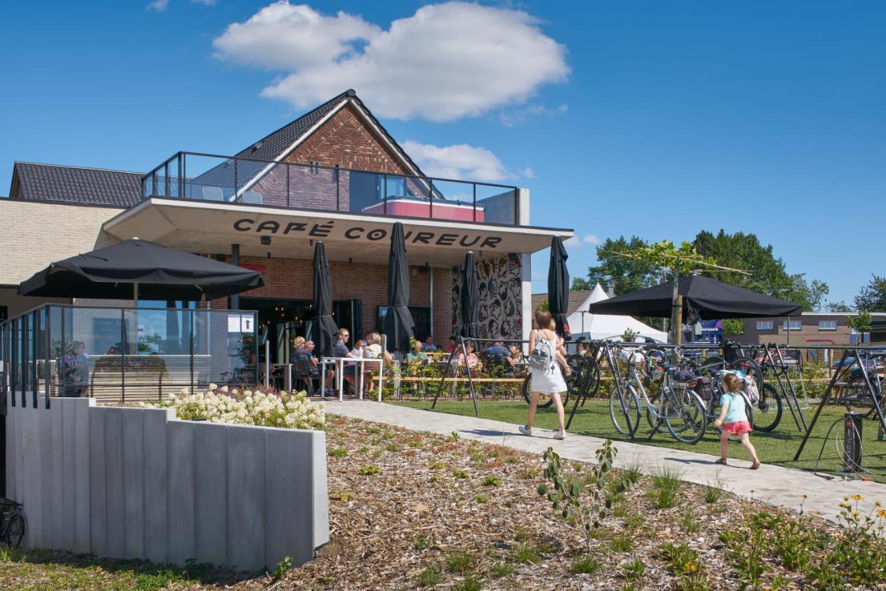 ホテル Cafe Coureur ボルフローン エクステリア 写真